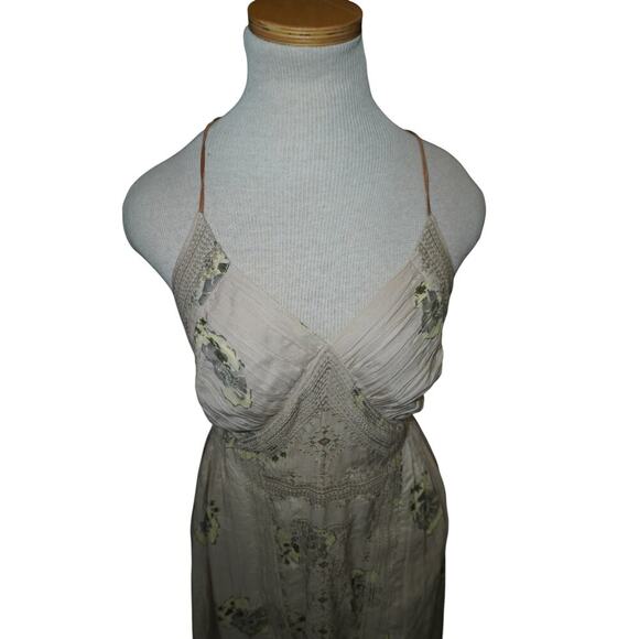 Free People Embroidered Boho Mini Dress – Size M – Floral Crochet Trim - Picture 6 of 11